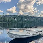 Lomakivakka - Roomy 2bd & Loft By The Lake, Free Wifi And Sauna
