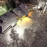 Апартаменты Lomakivakka - Roomy 2bd & Loft By The Lake, Free Wifi And Sauna *