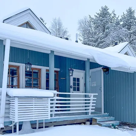 Апартаменты Lomakivakka - Roomy 2bd & Loft By The Lake, Free Wifi And Sauna Рука