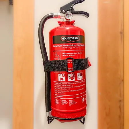 Lomakivakka - Roomy 2bd & Loft By The Lake, Free Wifi And Sauna