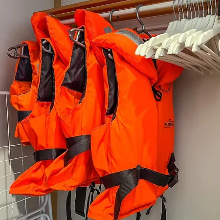 Lomakivakka - Roomy 2bd & Loft By The Lake, Free Wifi And Sauna *